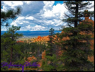 Red Canyon mit Blick Richtung Bryce Canyon