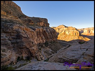 Die Sonne erreicht den Canyon Die Sonne erreicht den Canyon