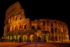 Colosseum bei Vollmond